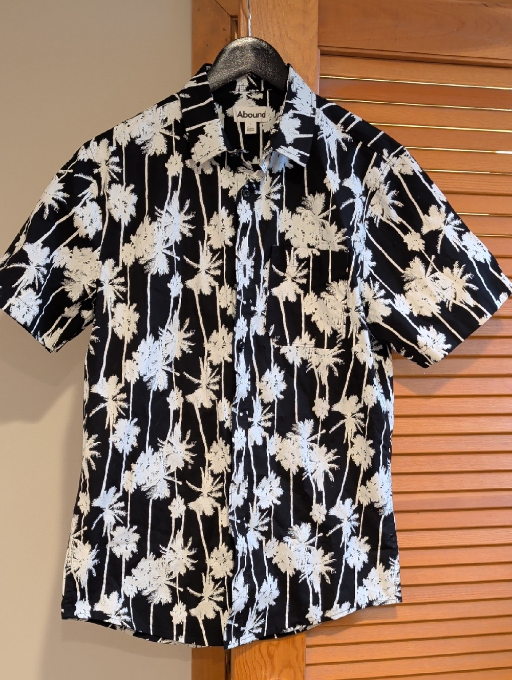 Abound Black and White Palm-Print Short-Sleeve Button-Down Shirt